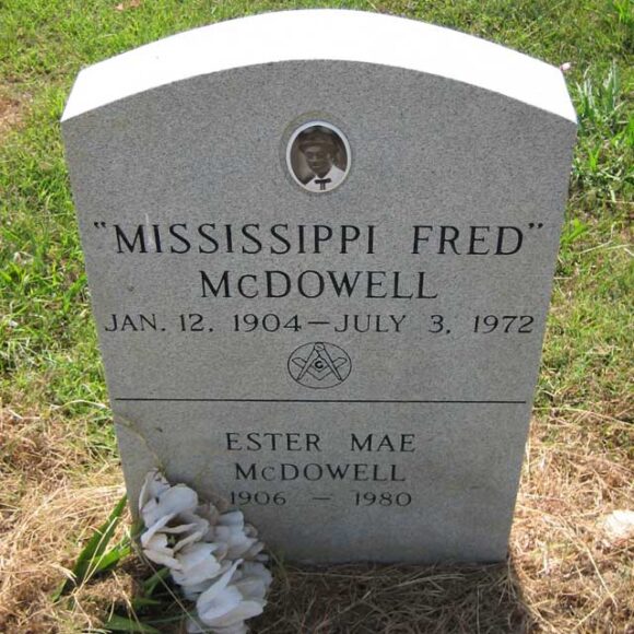 Fred McDowell Pic