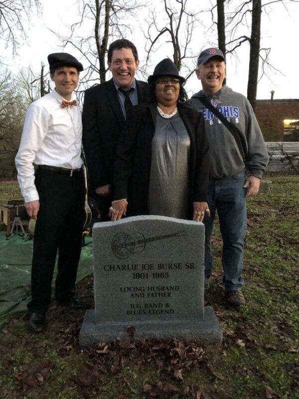 Jug band musician Arlo Leach, DeWayne Moore, Cynthia Burse, and Bill Pichette at Rose Hill Cemetery, 2019
